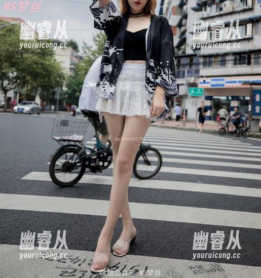 梦丝女神 - 苏柔在海边挥洒的每一帧，高清图集有些让人无奈，妙不可言。
