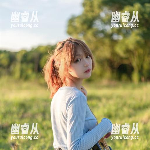 梨瑾瑾与吉他妹，照片中总有意想不到的“和音”！