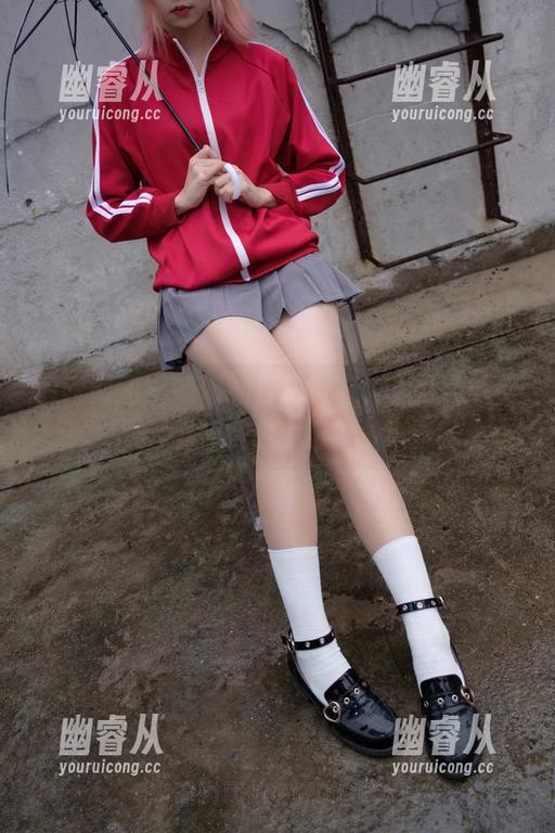 森萝财团 - 吸吸的自拍写真，你打算认真看还是随便瞅瞅？