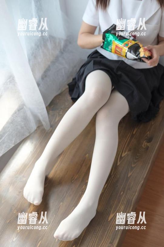 森萝财团 - 媛媛与她的水手服——这次美图更新，期待更多海贼气息！