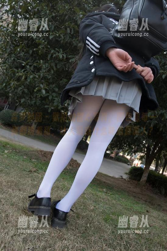 森萝财团 - 默陌的甜心写真，图包里每一张都透着甜，让人疑惑什么味道最诱人？