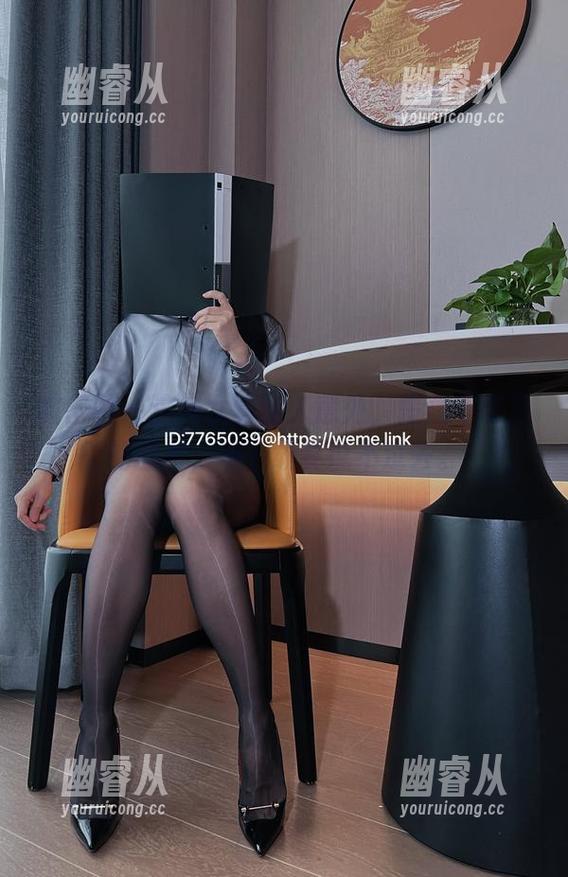 微密圈 - 这修女真让人意外，楚楚不吃鱼的图片，不下载真说不过去。