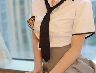 模范学院 – 唐琪儿il的最新写真，裤里丝让人大感意外的搭配
