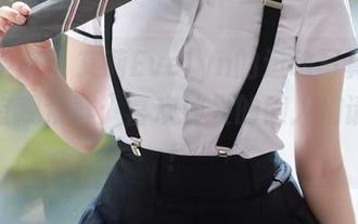 模范学院 – 艾莉Evelyn的运动写真全集，适宜观众群：喜欢沙发的懒人们请绕道！