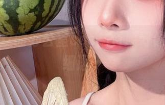 清青琴玖的办公室cos，资源好像在低声细语…