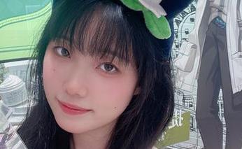 职业装在炸酱沐沐身上？合集和更新一起来，真不知道哪一套让人更想疯狂点进去。