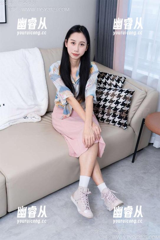 甜予摄影 - 思思的运动鞋写真，定制搭配让我也想动起来