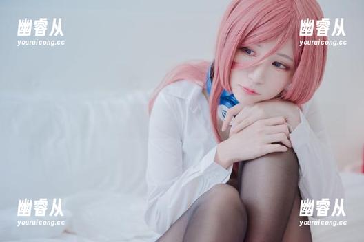 白神泱的爱宕写真集，让你理智崩塌变小鹿乱撞，精选无敌！