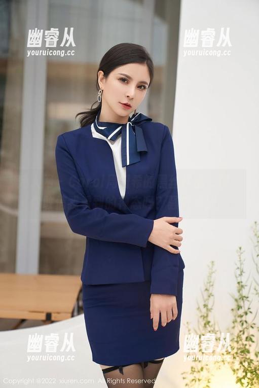 秀人网 - Carol周妍希的黑丝作品…噗，你敢信我看到的神态吗？骚气满分！