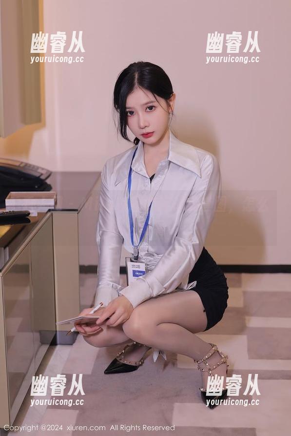 秀人网 - Mila嘟嘟的连体衣套图，怎么这么好看？