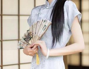 秀人网 – 会飞的小虎牙的睡衣美图，让我想起了小时候的‘战斗服’！