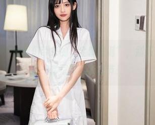 秀人网 – 刘婷婷给我们带来的“全套圣诞”，别买圣诞树了，下载一套写真就能过节！