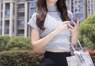 秀人网 – 奶芙乔乔的厨娘合集——在锅碗瓢盆间漫游的奇遇