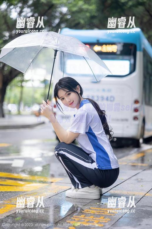 秀人网 - 来看看免费图集里的娜露selena，制服效果堪比剧照！