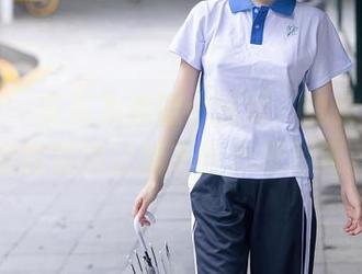 秀人网 – 左右为难的小逗逗，兔女郎图包里的精选让我有些心思游离。