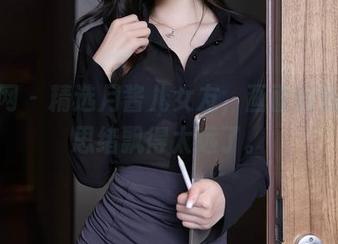 秀人网 – 精选月酱儿女友，画面好到让我思绪飘得太远了。