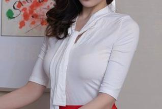 秀人网 – 她在旅行，我在眼馋，李丽莎最新作品别致得让我想学着来个“望梅止渴”。