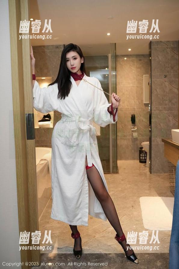 秀人网 - 圣诞特供，绮里嘉ula的免费写真，不下载就太亏！大冬天的，暖暖眼里也是享受。