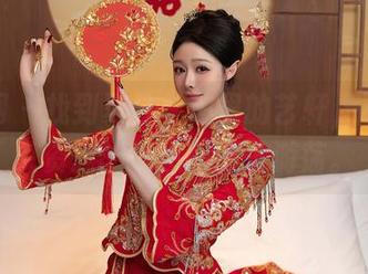 秀人网 – 找到夏日私拍里的艺轩，不得不说资源的气息在四处游荡。