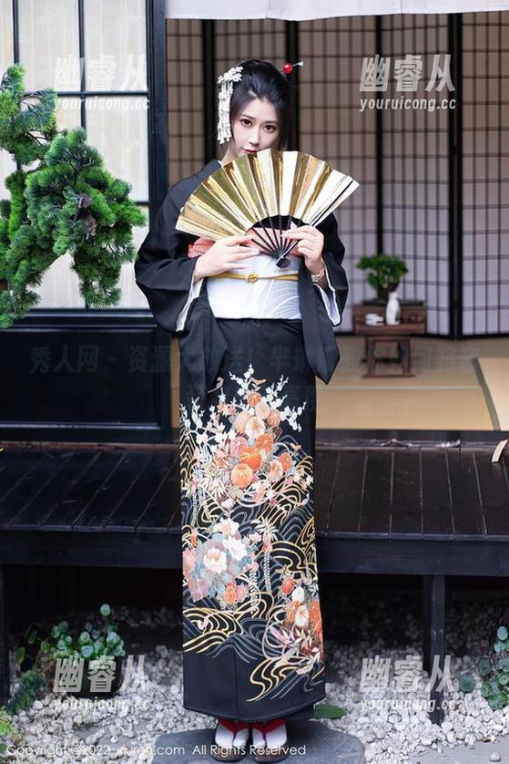 秀人网 - 资源大放送！芈琳娜教你如何将套装穿出新高度