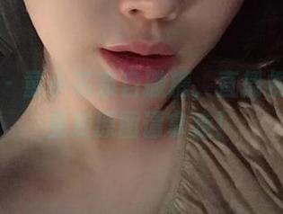 微密圈 – 童小芯亲自撒糖，直播视频精选免费原图请拿走！