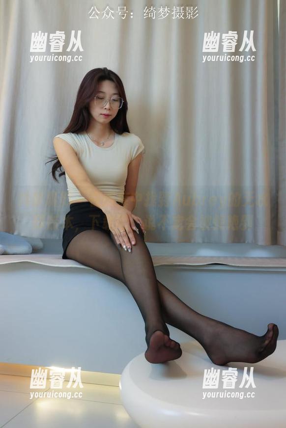 绮梦摄影 - 在图库中找到Aubrey的无水印版本，下载吧，说不定会被惊艳到