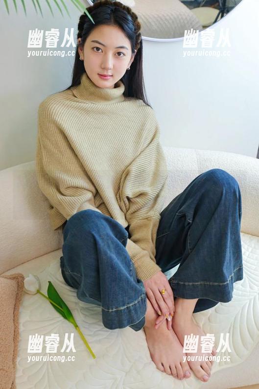 绮梦摄影 - 写真大公开：蔡蔡教室，看她如何把教室变成舞台！