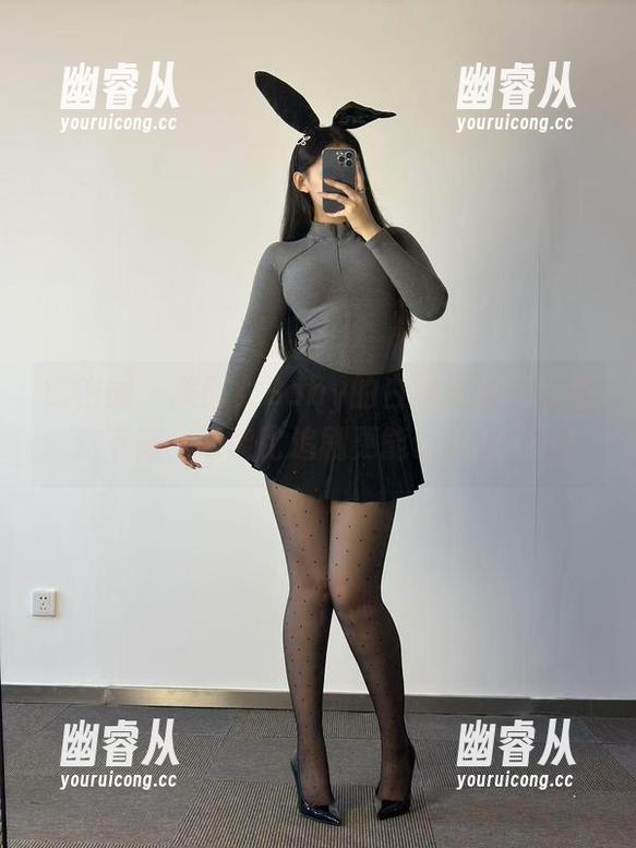 微密圈 - 美邵女Baby的白丝诱惑大合集：这下载，可能比追剧更能让人放不下！