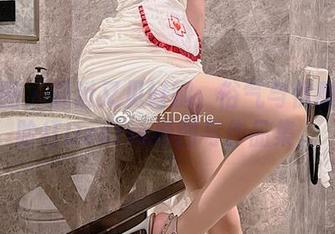 微密圈 – 最近又见好腿：俗气与优雅间的脸红Dearie原图与作品集。