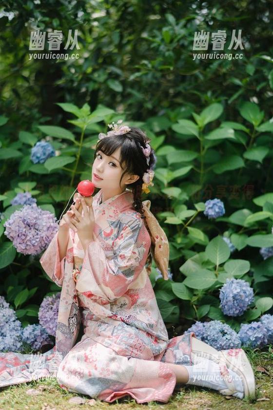 作品里的花柒Hana睡衣风，将分享变得如此轻松随意