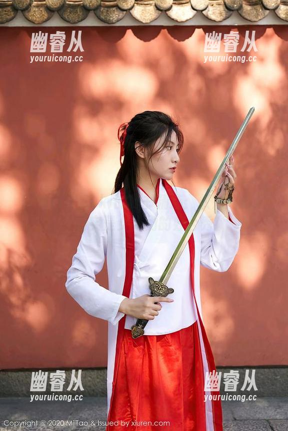蜜桃社 - Suki的秘书精选：权力的游戏，其实是女人们的办公秀！