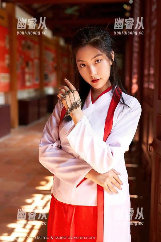 蜜桃社 - 又一波真希的可爱，精选图片让人大呼过瘾！