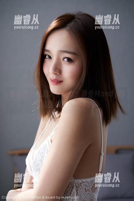 蜜桃社 - 私拍水中仙女：静香Mandy的泳装图集，真的不水！
