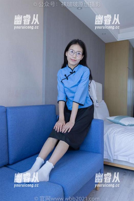 袜啵啵 - 小甜豆的美脚，照片总是能激起某种不知名的反应，太抓人了。