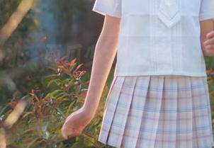 私拍小心机：西瓜少女的t恤黑丝图包岂止于美