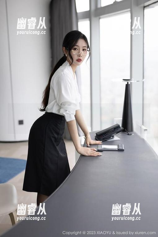 语画界 - 福建小护士程程程的粉色闲聊，想要收录这些萌图就快下载吧！