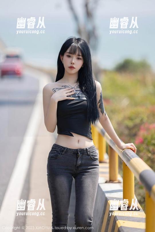 语画界 - 最新豆瓣酱眼镜写真，投票选出最想给她打分的角度——原图直击你的心！