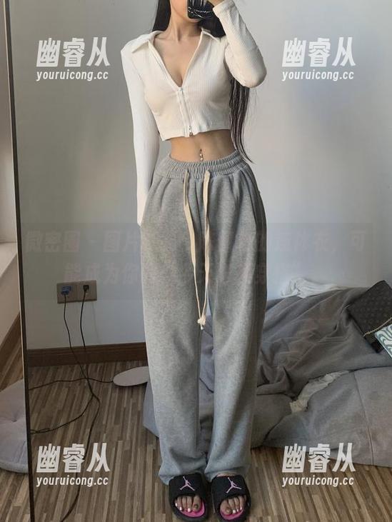 微密圈 - 图片提要：陈佩奇的连体衣，可能成为你的“今天必须穿搭”。