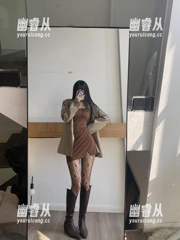 微密圈 - 陈佩奇的万圣节写真：无圣光，图片里藏着不一样的调调。