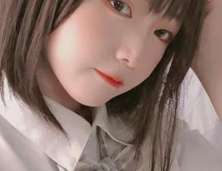 更新前线：青水百合子能撑起这双高跟鞋吗？值得一看