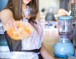 青豆客 – 看绮里嘉Ula的裸足写真，自信、优雅下还有什么隐藏的资源？