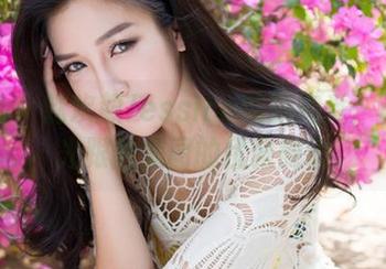 魅妍社 – 赵欢颜Jessica的旗袍秀：让无圣光跟随美图的优雅舞动